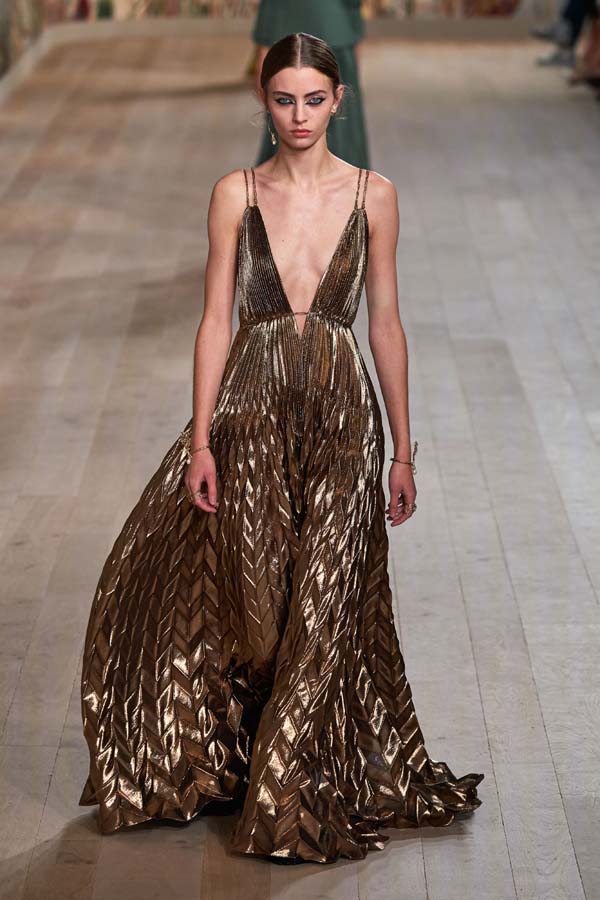 Dior Haute Couture Sonbahar-Kış 2021-2022 koleksiyonu