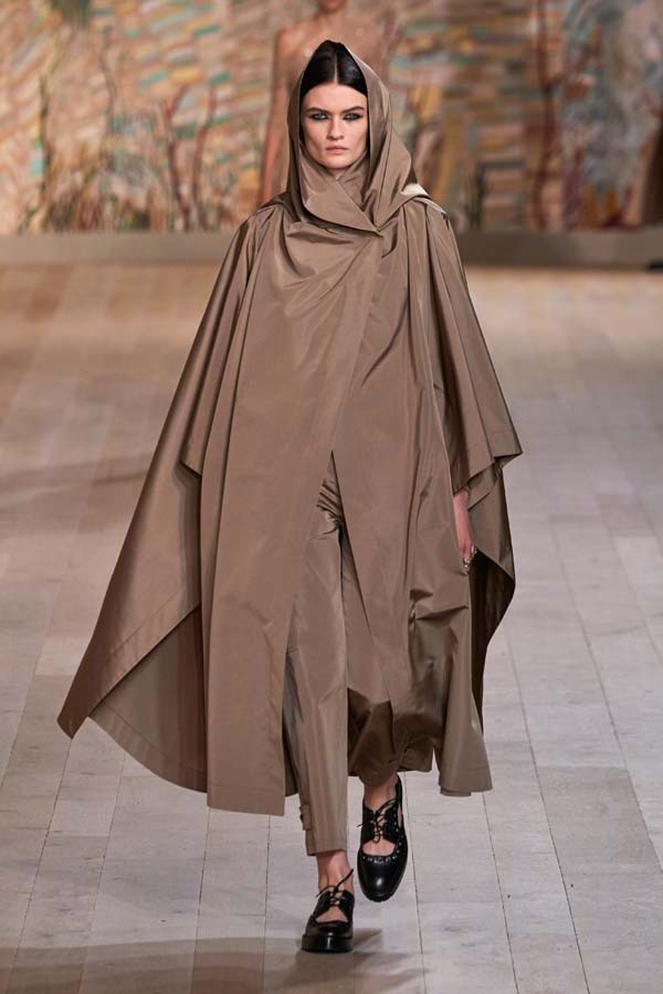 Dior Haute Couture Sonbahar-Kış 2021-2022 koleksiyonu