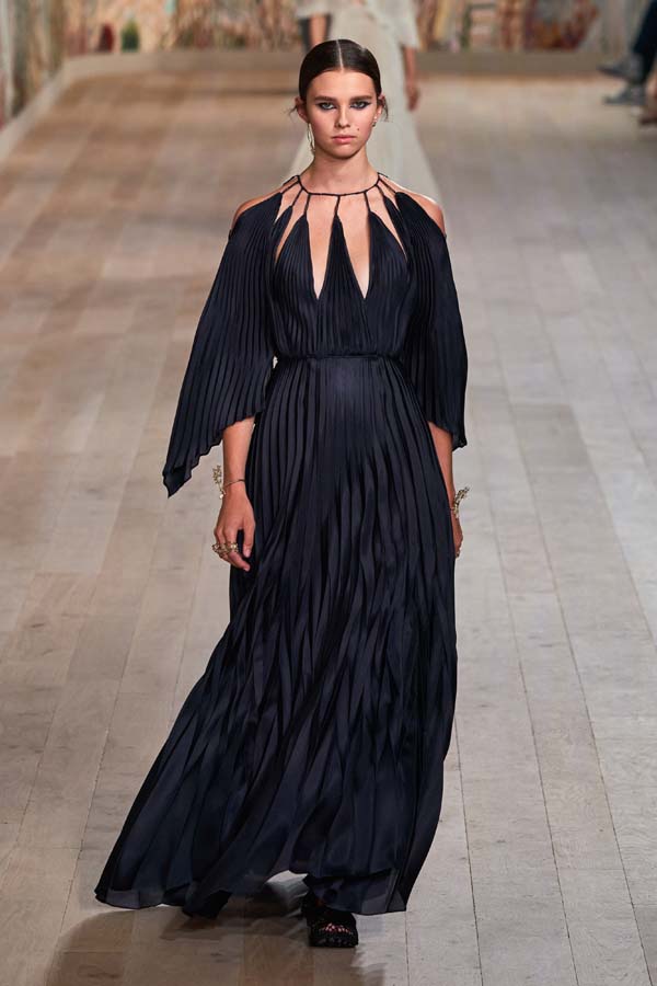 Dior Haute Couture Sonbahar-Kış 2021-2022 koleksiyonu