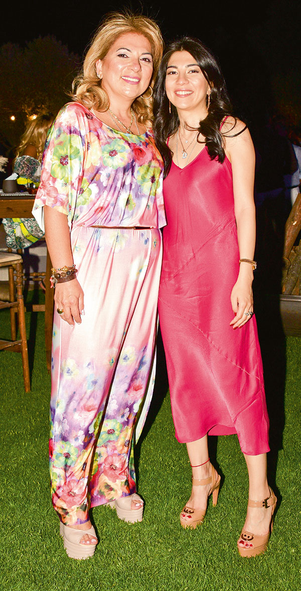 14 yıl sonra yeniden evlendiler