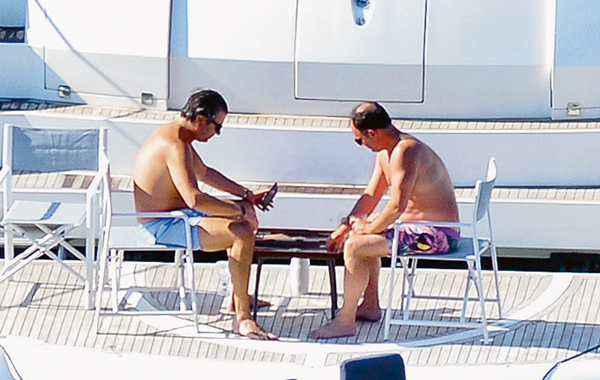 Ege sahillerinde tatile devam