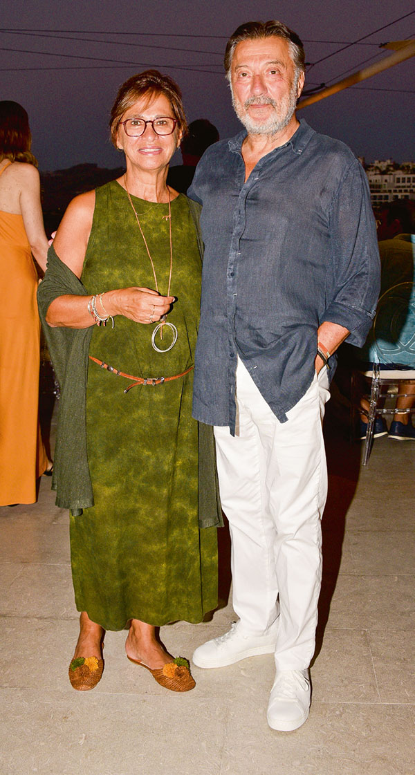 Yeni otelde özel davet