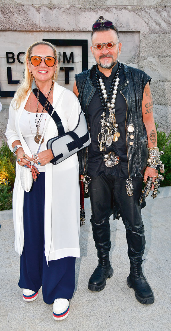 Heykel parkının açılışına büyük ilgi