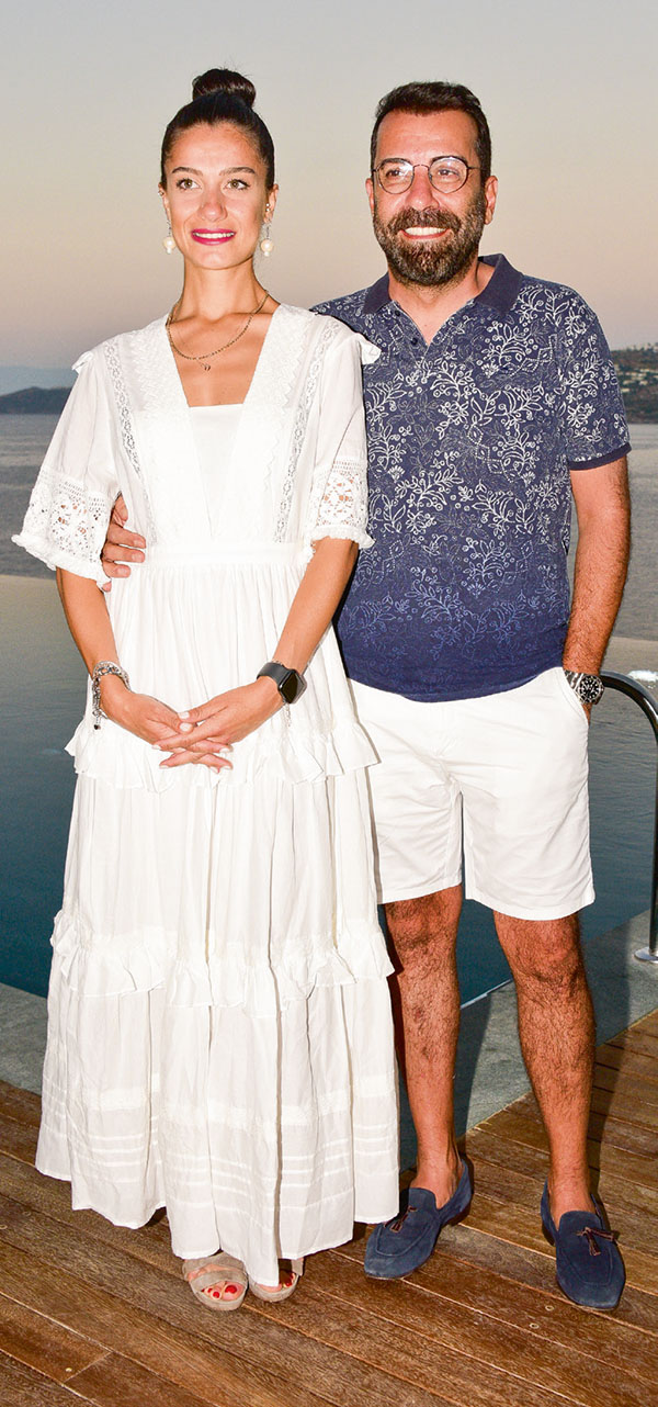 Yeni otelde özel davet