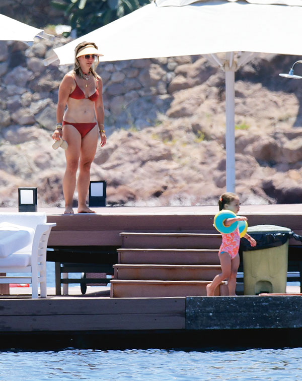 Bayram tatilini Ege'de geçirdiler