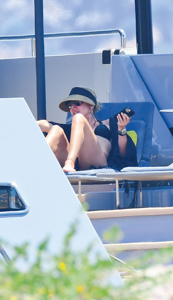 Bayram tatilini Ege'de geçirdiler