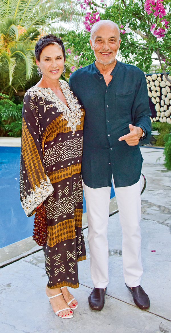 Yeni eserlerini otelde sergiliyor