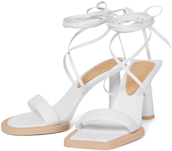 Onların seçimi romantik duruş