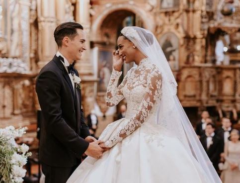 Jasmine Tookes evlendi