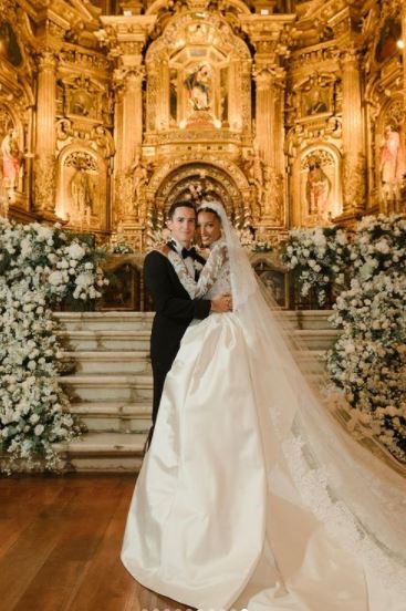 Jasmine Tookes evlendi