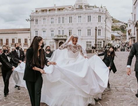 Jasmine Tookes evlendi