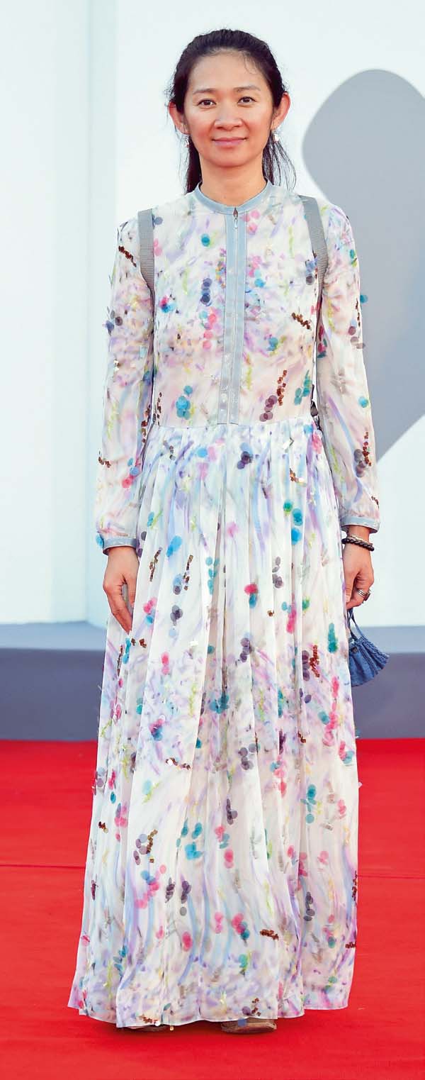 Kırmızı halıda yıldız yağmuru