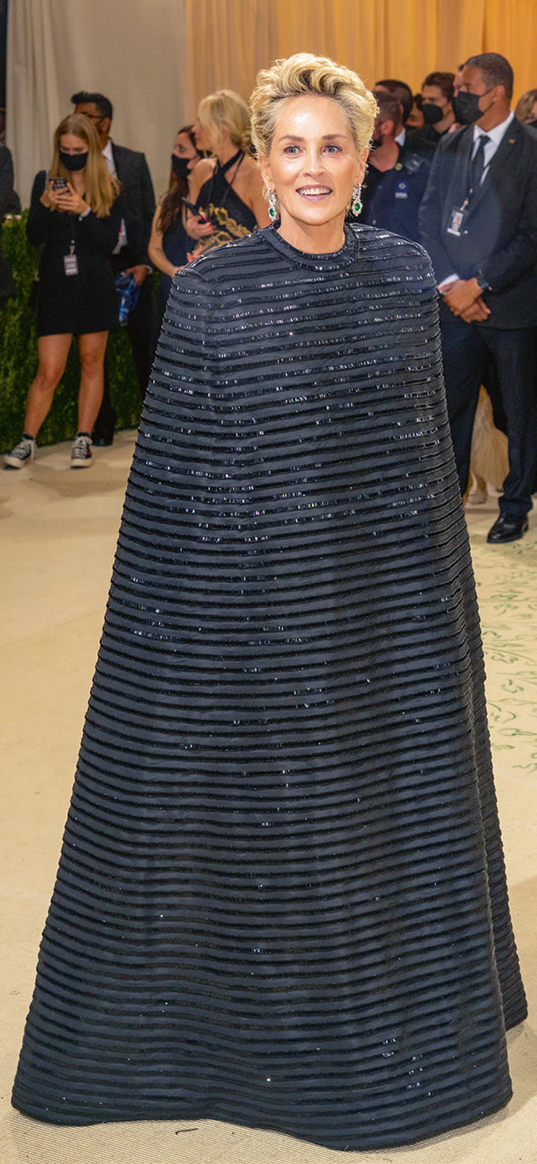 Modanın en gösterişli gecesine yıldız yağmuru