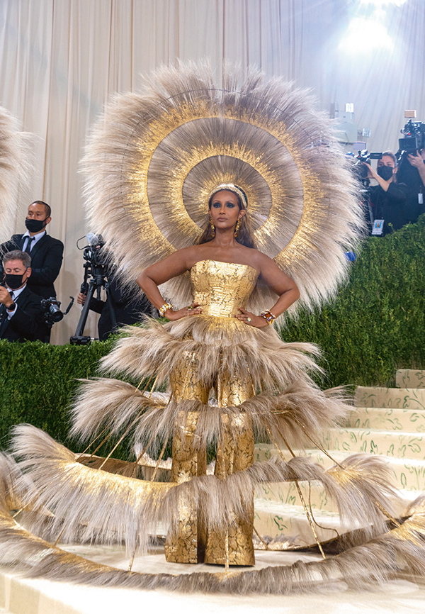 Modanın en gösterişli gecesine yıldız yağmuru