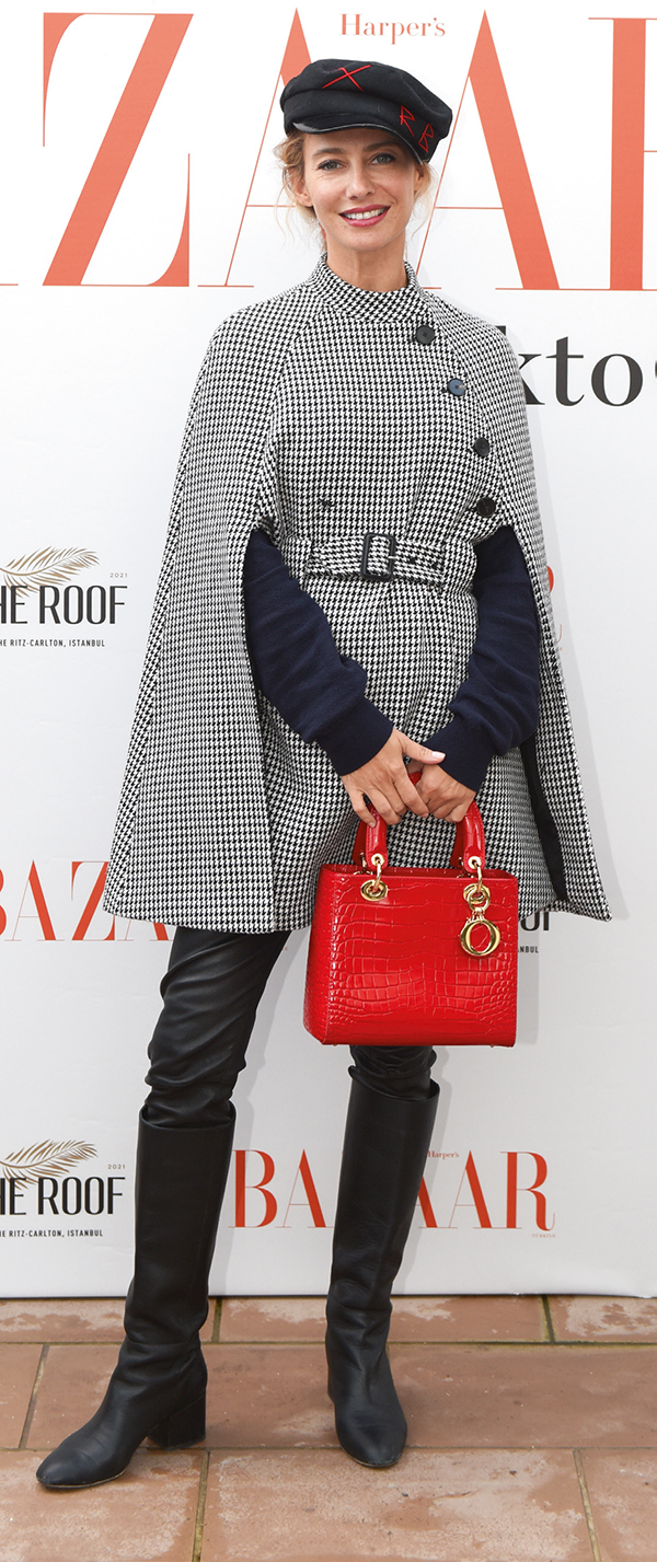 Şehre dönüşe partili kutlama