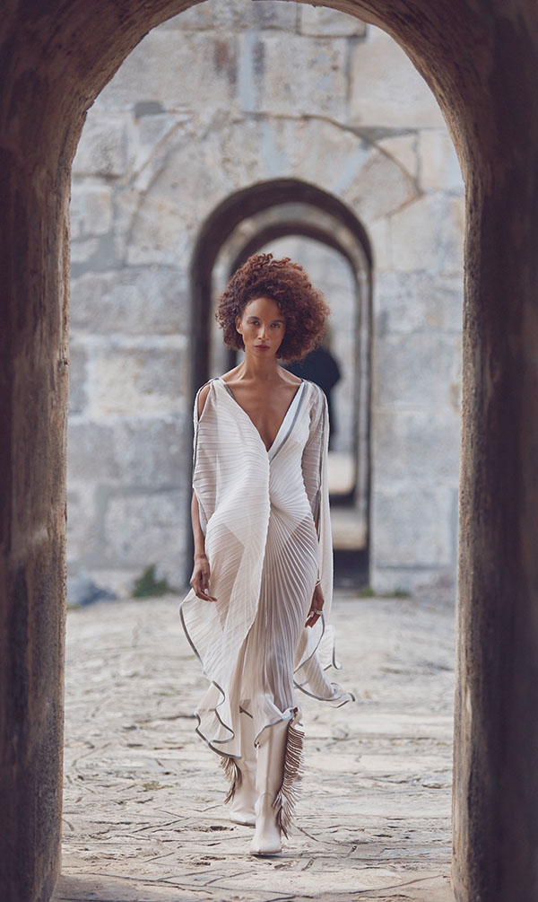 2022 yazı renkli geçecek