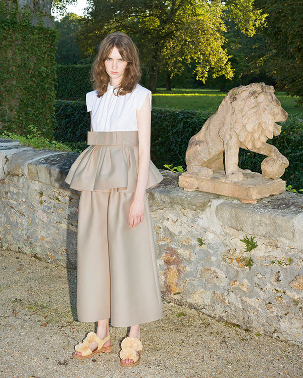 2022 yazı renkli geçecek