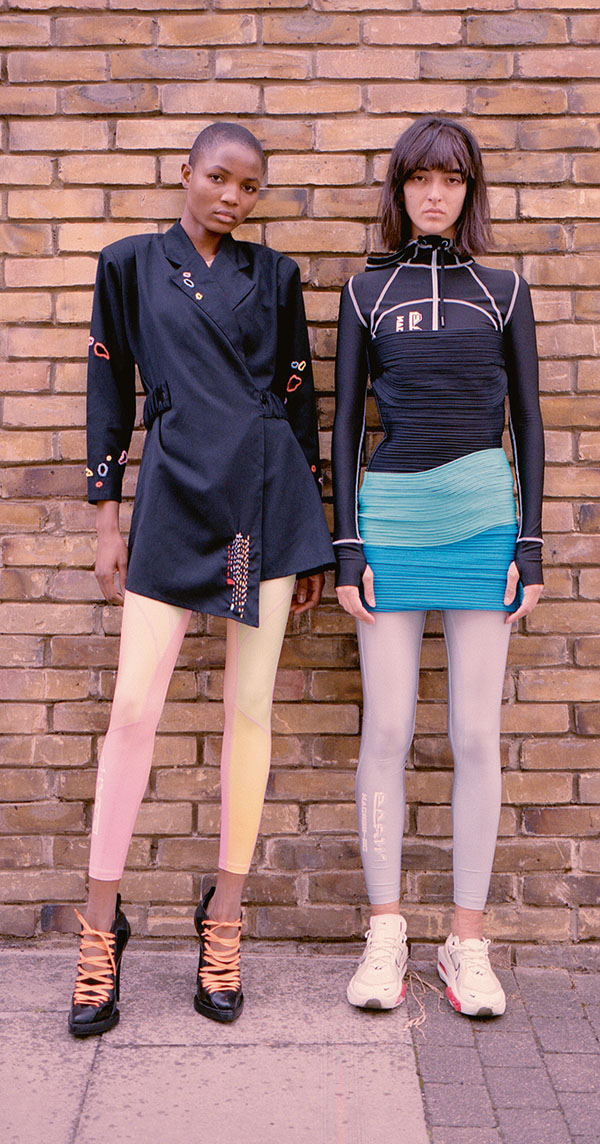 2022 yazı renkli geçecek