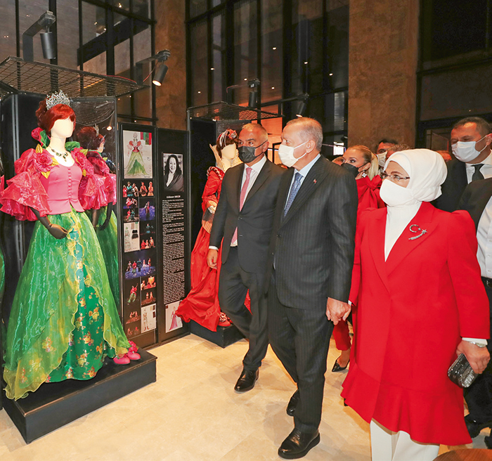Atatürk Kültür Merkezi'ne görkemli açılış