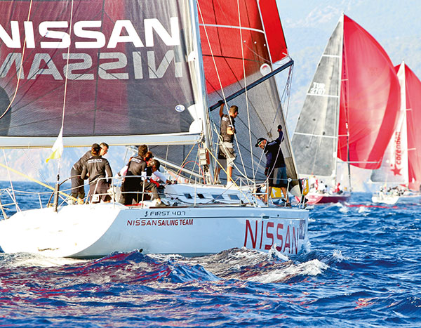 Rixos Sailing Cup'ta dostluk kazandı