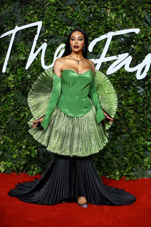 2021 Moda Ödülleri'nde kırmızı halıya damga vurdular