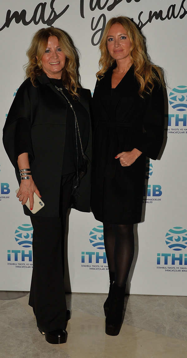 Genç tasarımcılar ödüllendirildi