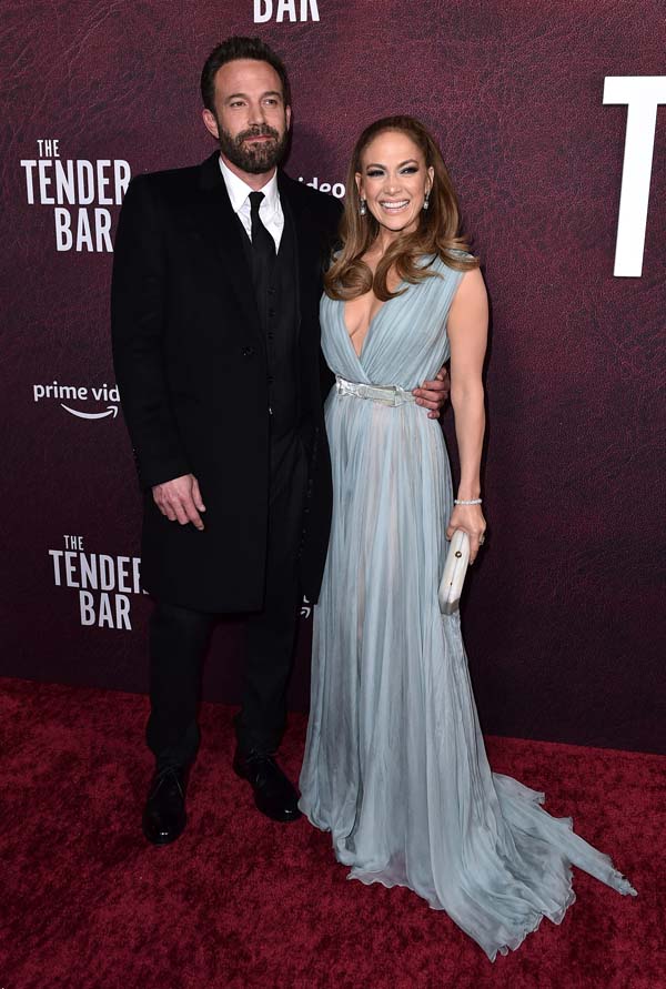 Jennifer Lopez sevgilisi Ben Affleck’i yalnız bırakmadı