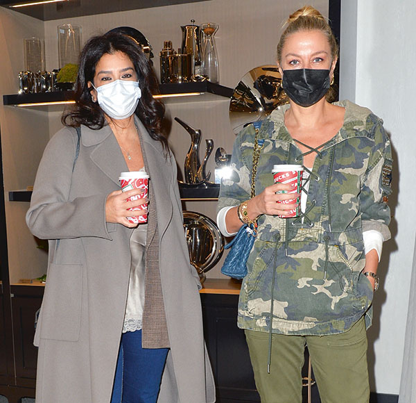 Mağazada yeni yıl daveti