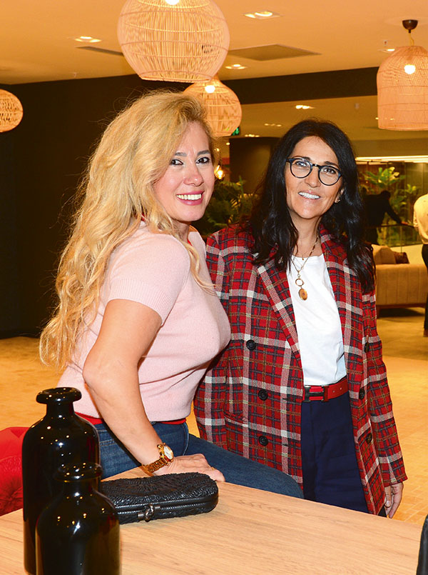 Misafilerini yeni nesil mağazada ağırladı