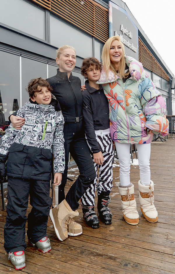 10. yılına görkemli kutlama