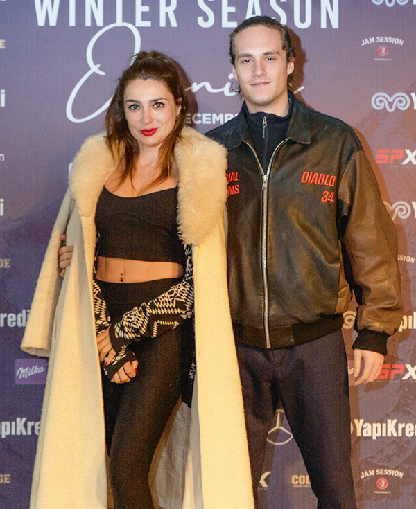 10. yılına görkemli kutlama