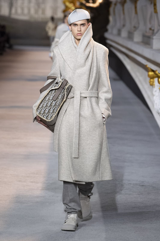 Dior Erkek Kış 2022-2023 Koleksiyonu