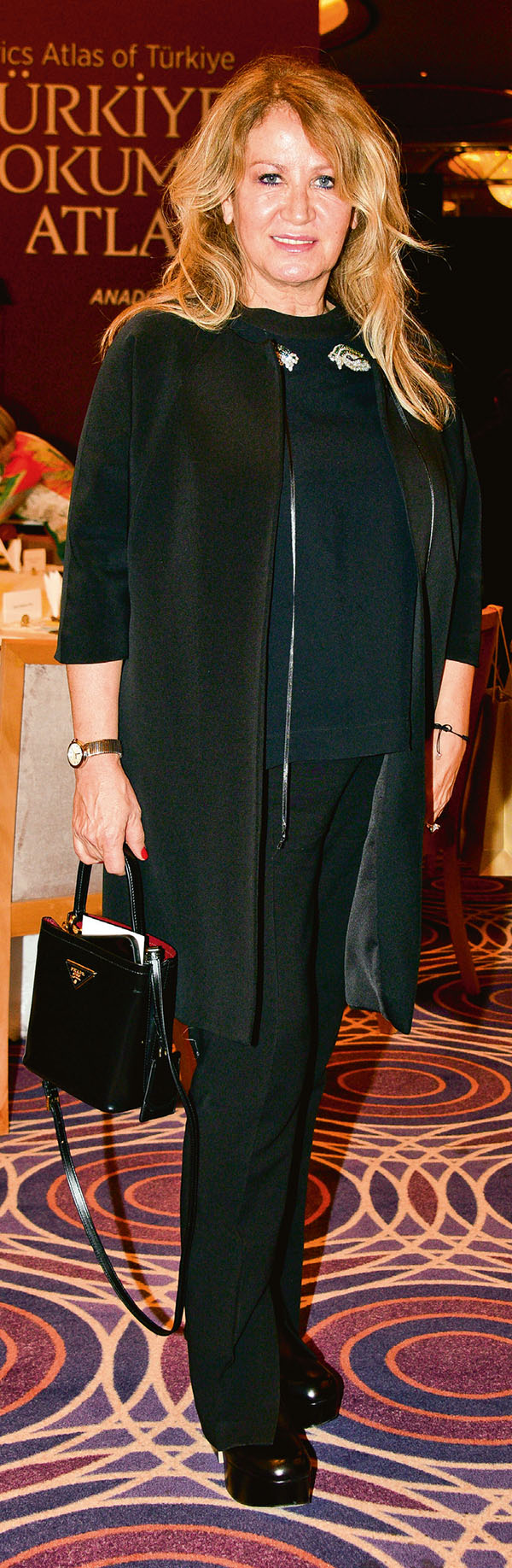 Geleneksel kumaşlarla çağdaş tasarımlar