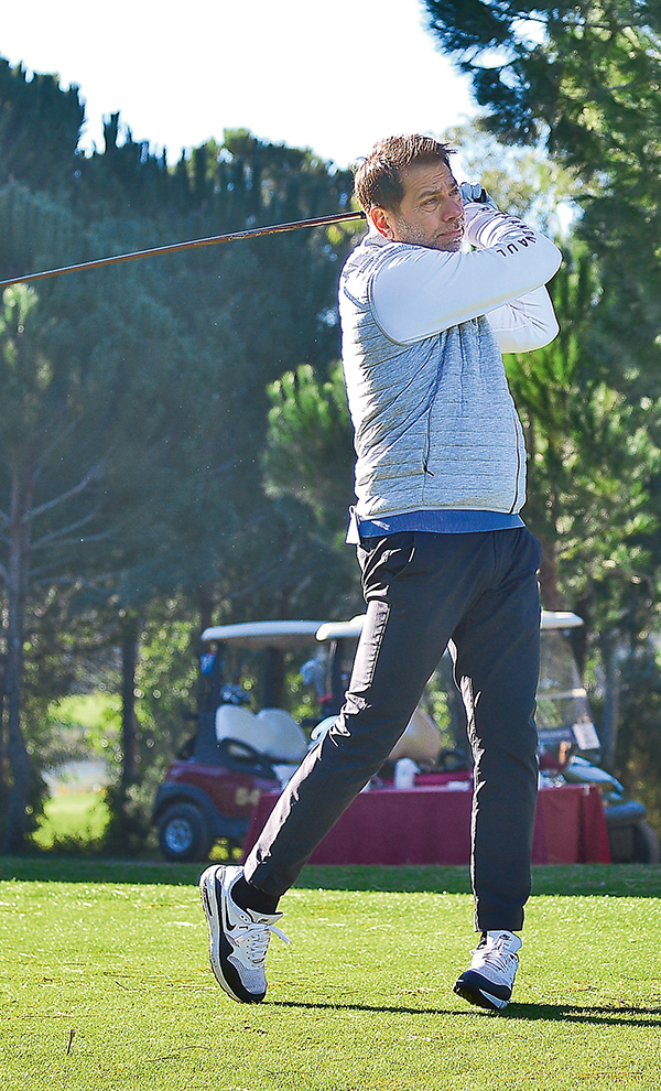 Nefes kesen golf turnuvası