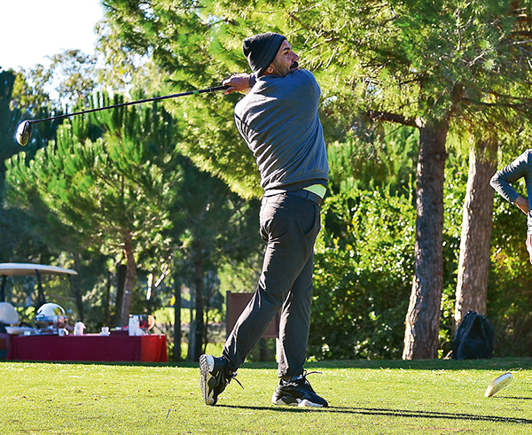 Nefes kesen golf turnuvası