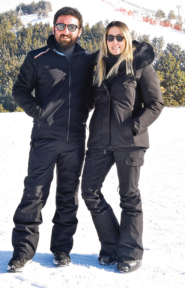 Ünlüler zirvede tatilin keyfini çıkardı