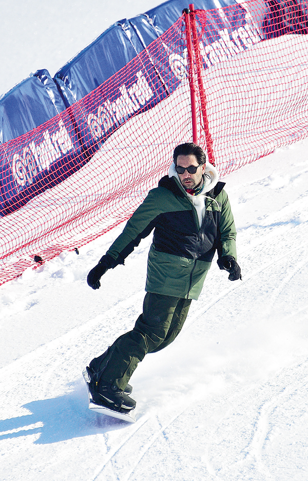 Ünlüler zirvede tatilin keyfini çıkardı