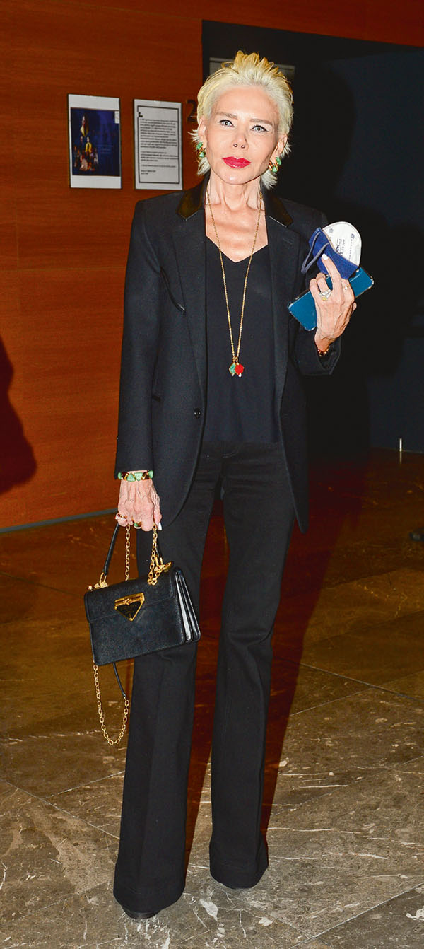 Dernek yararına özel gösterim