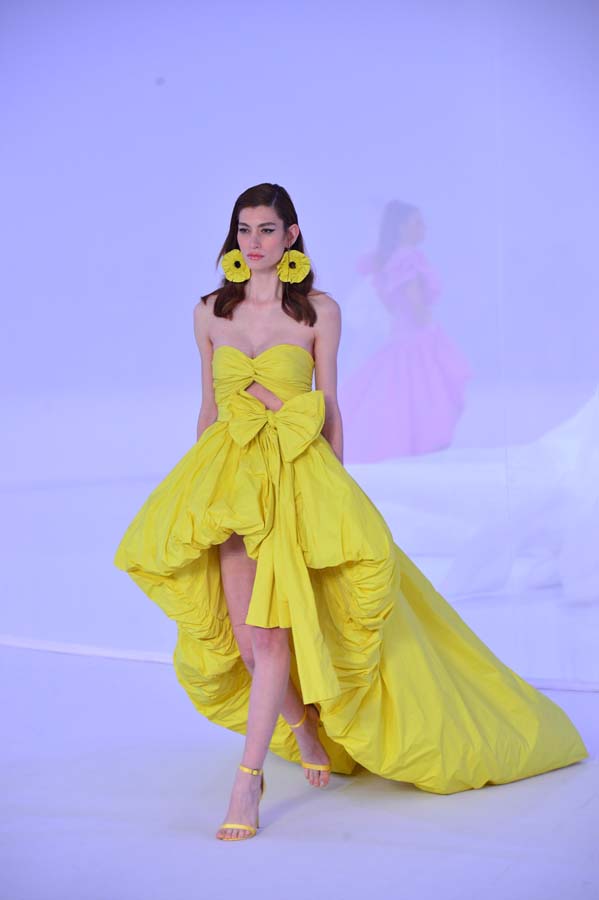 Cengiz Aktürk defilesi ünlü tasarımcı Cihan Nacar imzasıyla gerçekleşti !