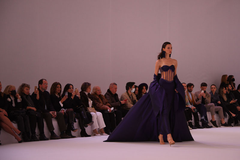 Cengiz Aktürk defilesi Cihan Nacar imzasıyla gerçekleşti