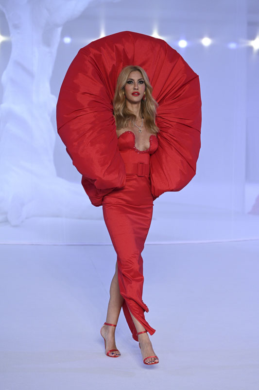 Cengiz Aktürk defilesi Cihan Nacar imzasıyla gerçekleşti