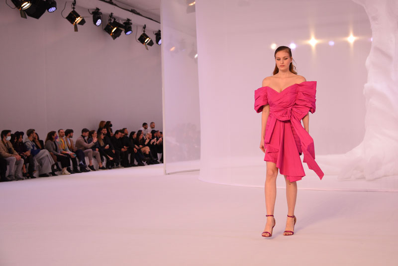 Cengiz Aktürk defilesi Cihan Nacar imzasıyla gerçekleşti