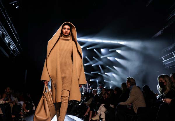 Michael Kors 2022 Sonbahar/Kış koleksiyonu