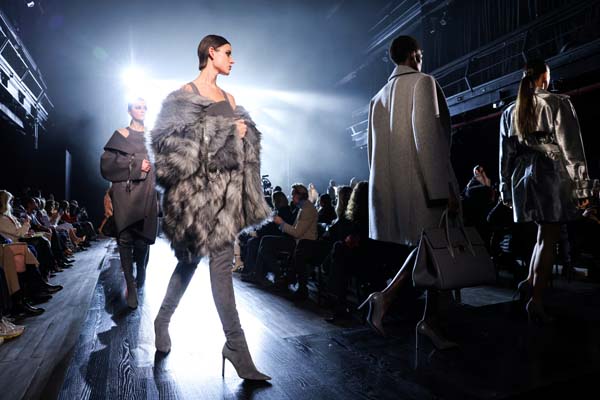 Michael Kors 2022 Sonbahar/Kış koleksiyonu