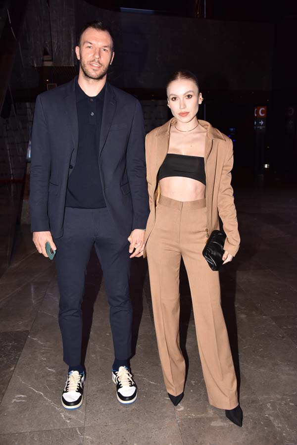 “Adı Aylin” oyununa ünlü isimlerden büyük ilgi