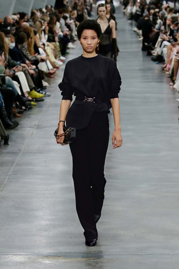 FENDI Sonbahar- Kış 2022 defilesi