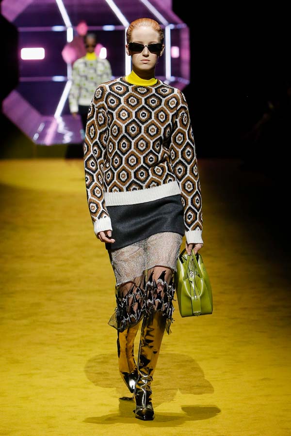 Prada Sonbahar/Kış 2022 koleksiyonu