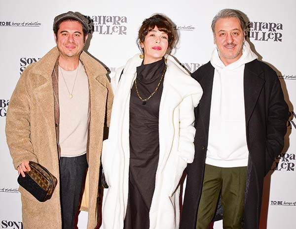 Fasıllı ve kebaplı tiyatro oyunu perde açtı