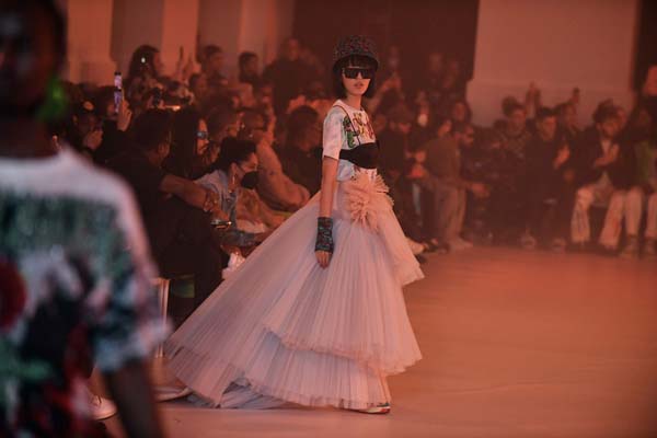 Off-White 2022-23 Sonbahar/Kış koleksiyonu