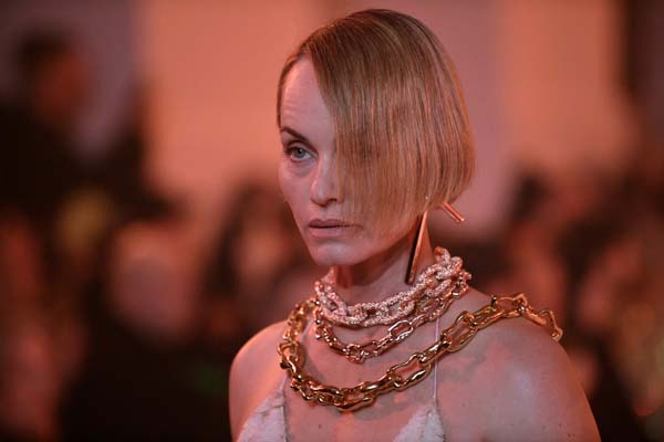 Off-White 2022-23 Sonbahar/Kış koleksiyonu